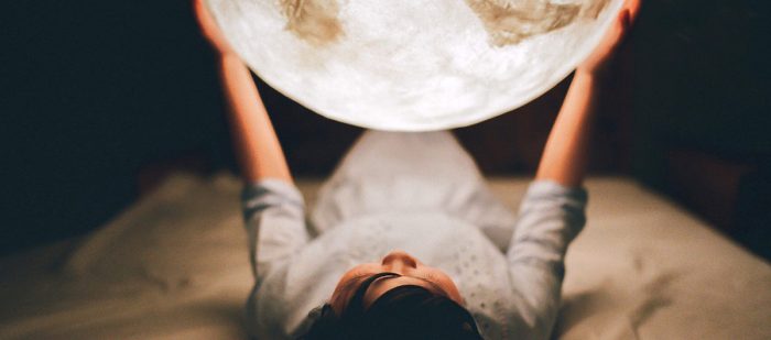 The Elegant Luna Lantern Moon Light