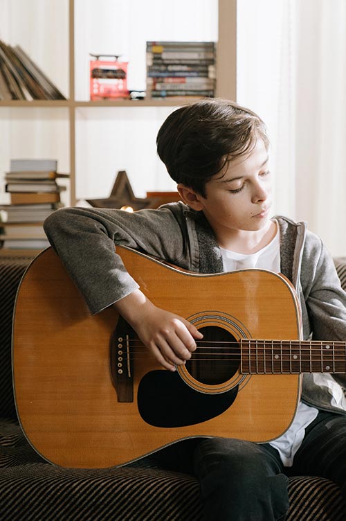 10 year old gift ideas- Guitar Lessons for Ten Year Olds
