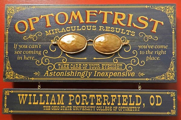 21 Optometrist Gift Ideas for the Home or Office
