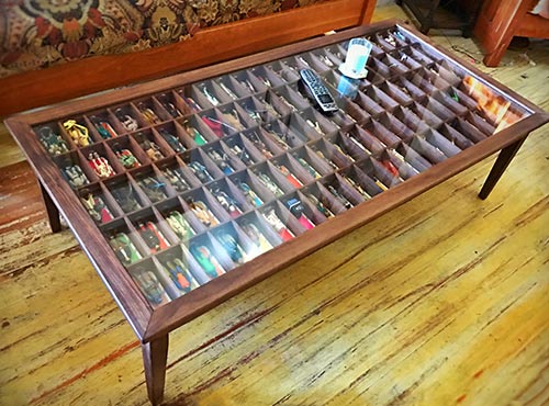 Game Room Decor: Coffee Table Curio Display