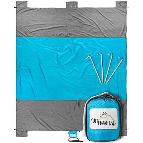 Sand free picnic blanket