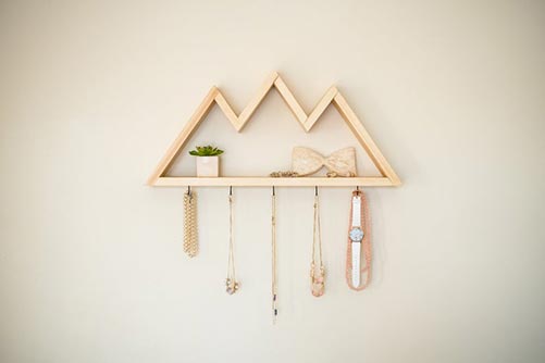 Mountain-themed wood jewelry rack