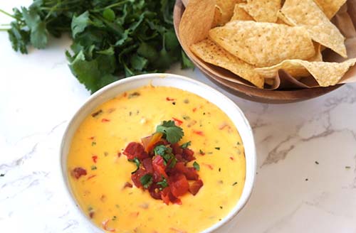 Easy on the Border Queso Dip