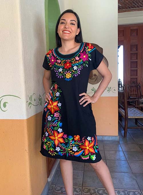 Traditional Mexican Dress - Cinco de Mayo Party Ideas