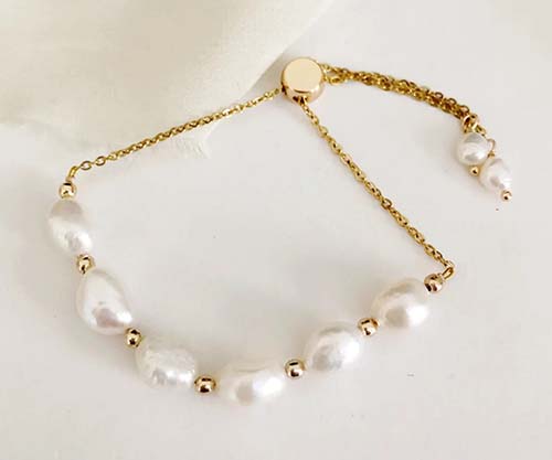 matching pearl bracelets for bridal parties
