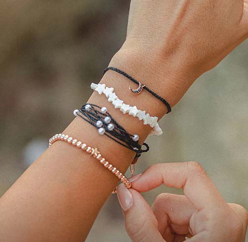eco-friendly gifts - support countries with pura vida