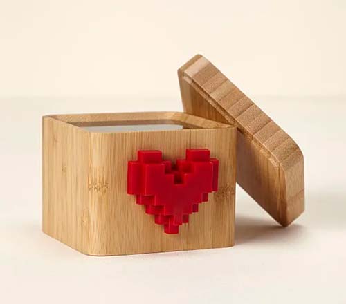 love box spinning heart mesesenger