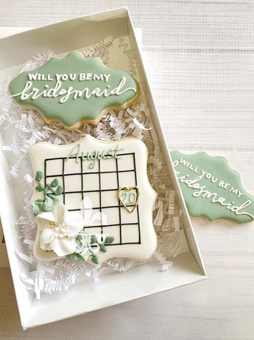 bridesmaid proposal ideas: proposal sugar cookies