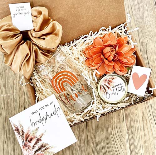 bridesmaid terracotta proposal box