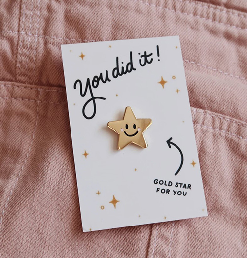 girlfriend graduation gifts-Gold Star Pin Badge