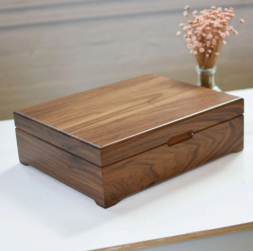 walnut wood keepsake box
