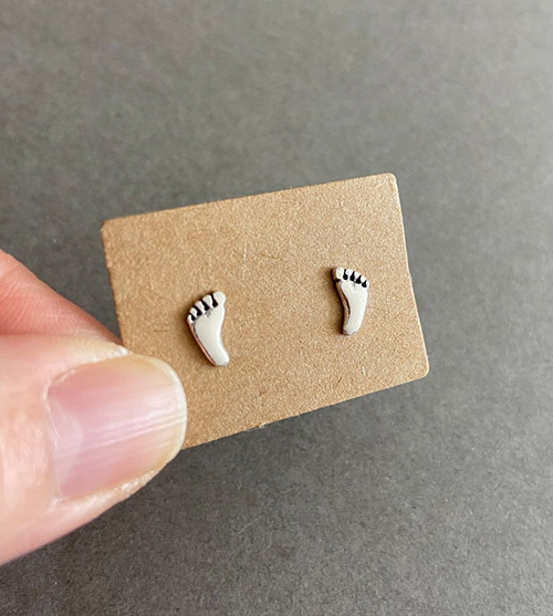cute little feet earrings