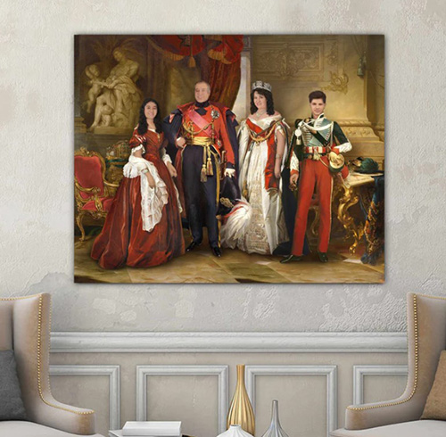 Funny Regal Family Portrait