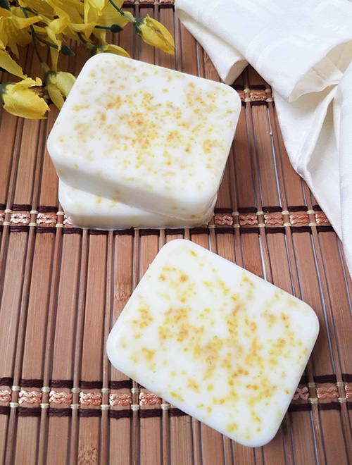 Homemade Lemon Boyfriend Soap