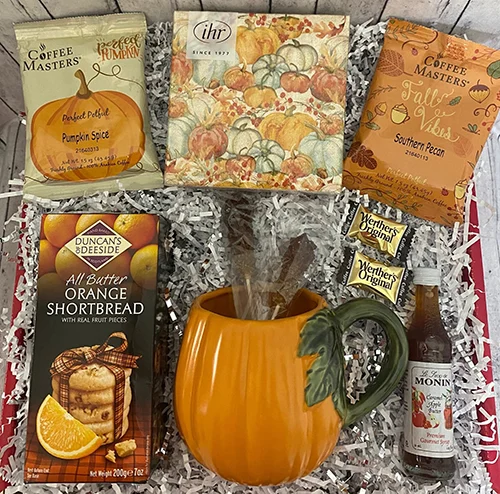 DIY Pumpkin Spice Gift Basket - pumpkin spice gift ideas