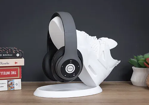 Jordan Shoes Headphone Stand - gift ideas for basketball players