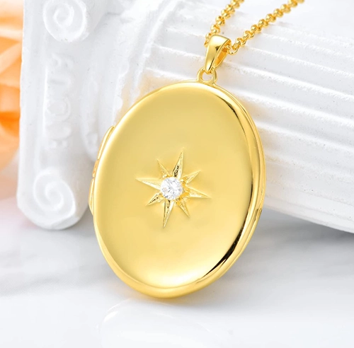 10k Gold Oval Photo Locket Necklace