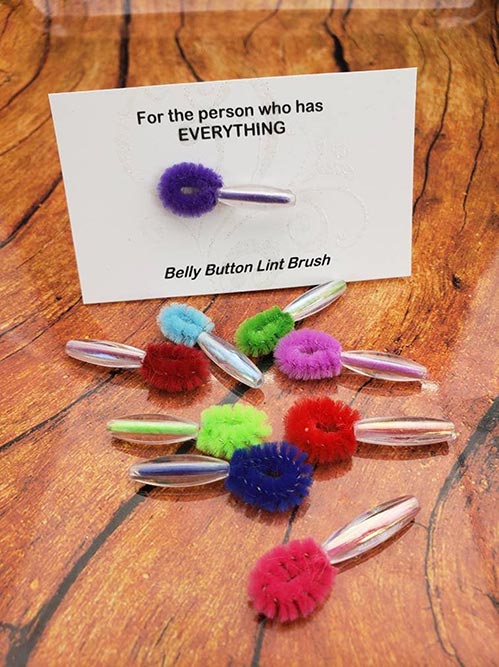 Cheap Gag Gifts: Belly Button Lint Brush